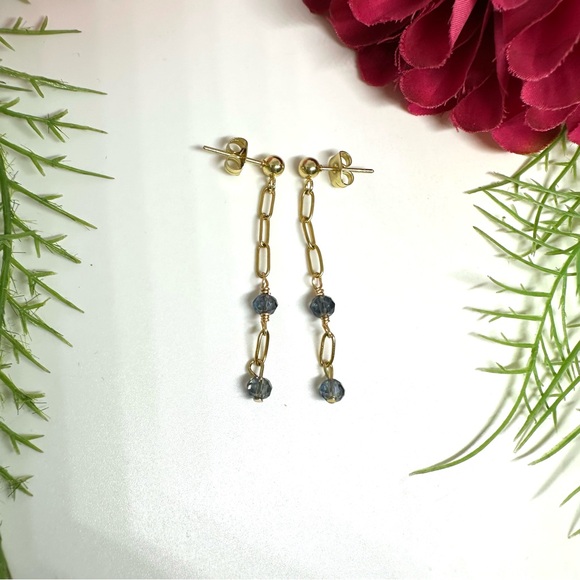 NEW⚜️Crystal & Chain Dangly Earrings - Picture 2 of 4